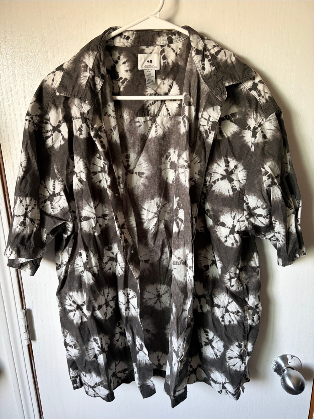 H&M Black & White Tie-Dye Button Down Shirt